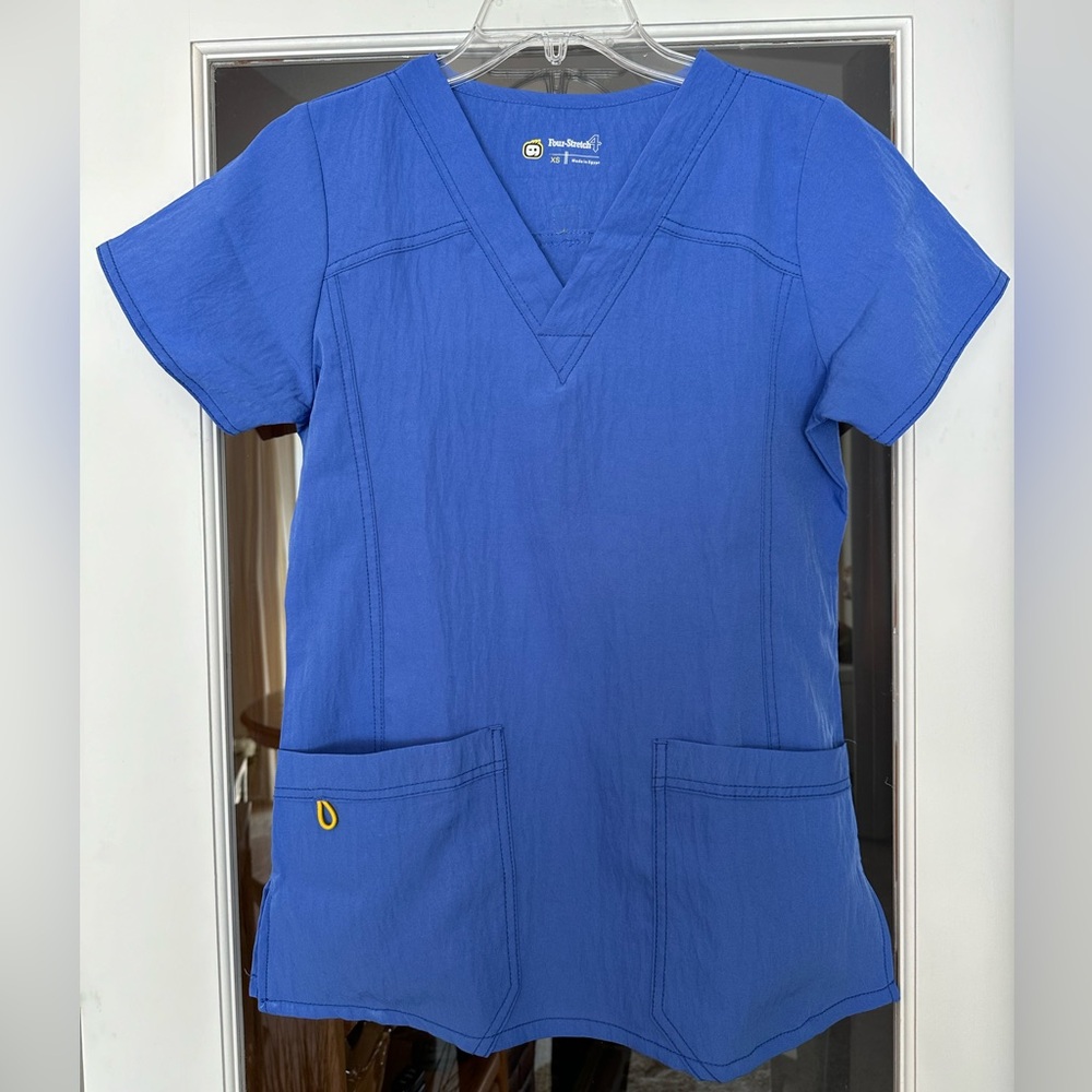 4 way stretch scrub top by Wink ~ worn once ~